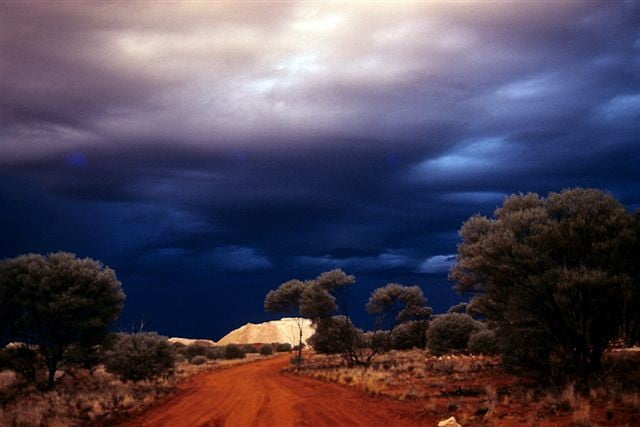 Storm approaching Mintabie